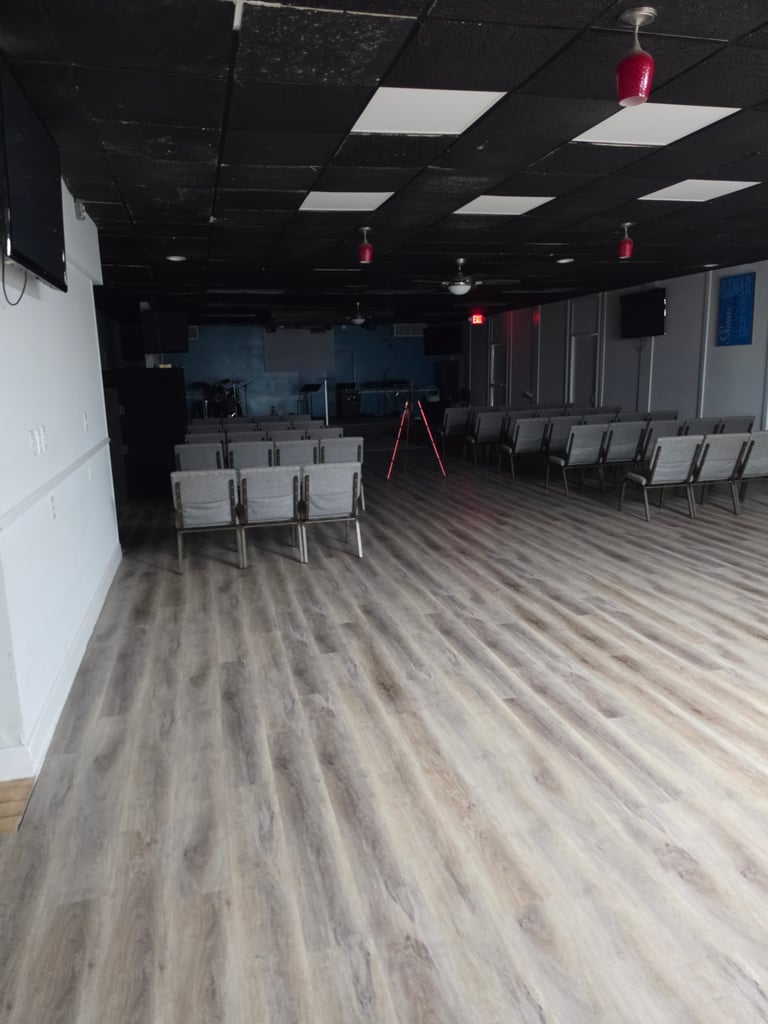 Large open gathering space at Masters Economy Inn suitable for bigger meetings and private events